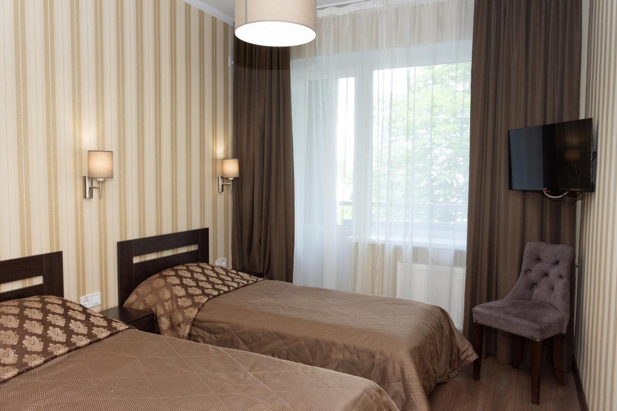 Kremin Hotel クレメンチューク エクステリア 写真